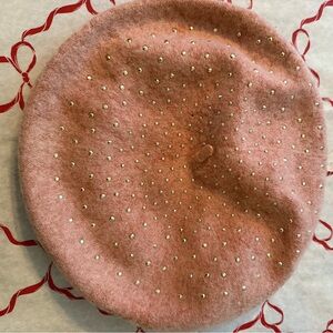 NYC & Co - Chic Pink Beret with rhinestone Details